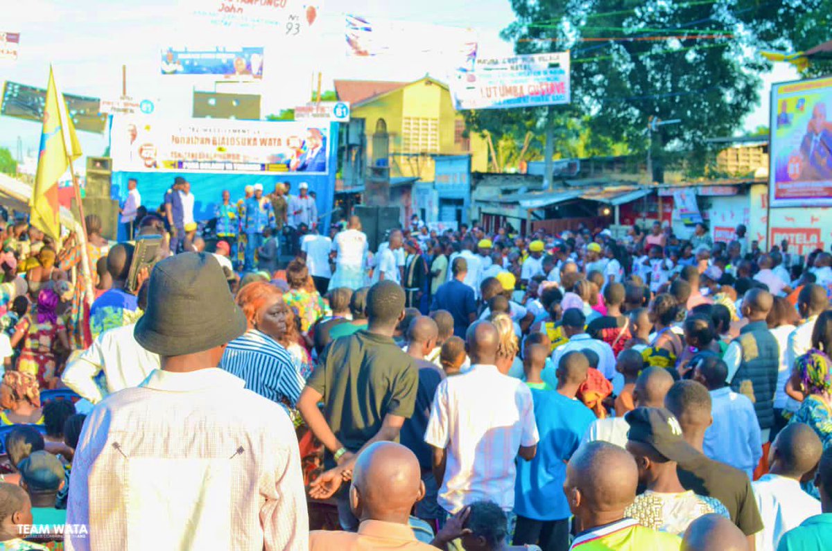 AtutunaD's tweet image. L’AM  de L’ABG, Leader intemporel de la Tshangu et Coordon de la campagne du chef de l’Etat dans le district de Tshangu @Fatshi20 à effectuer la ronde pour prêcher la Réélection du Pro5 @fatshi20 et lui même candidat député National au numéro 472. #agissons et #batissons  #AB