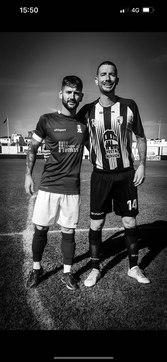 Bonito partido hoy ante mi ex equipo y mi amigo y cuñado <a href="/carlitos_ruiz21/">j.carlos ruiz claro</a> 🖤💙
