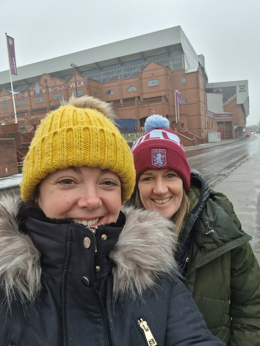 CherylGibbons16's tweet photo. Amazing to see Kevin Sinfield and his team today as part of his challenge #7in7in7 every one needs a friend like Kevin he is a true hero  @mndassoc @AVFCOfficial @Vichharris77 @chezzavfc https://t.co/PoBqXCnzZt