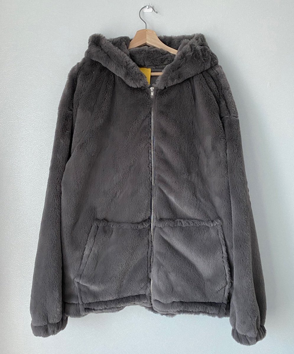 【KOOLOSET】Grizzly Bear Fur Hood Padding GAcW-4QaIAARePF.jpg