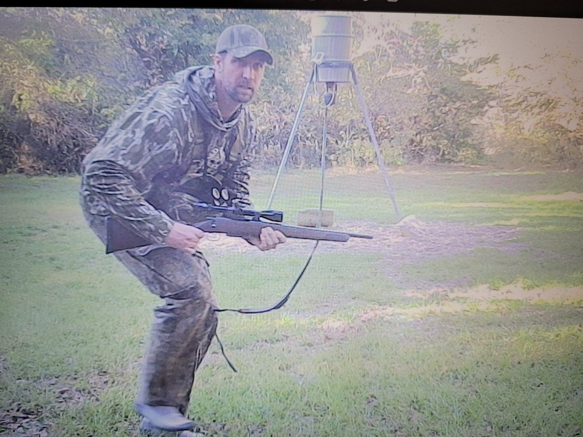 The stalk... Elmer Fudd!