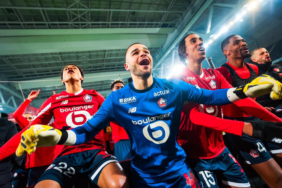 LePetitLillois's tweet photo. 📸 Lucas Chevalier a été INFRANCHISSABLE lors de ce #LOSCFCM ! 😍 #LC30 https://t.co/EThurqeYuj