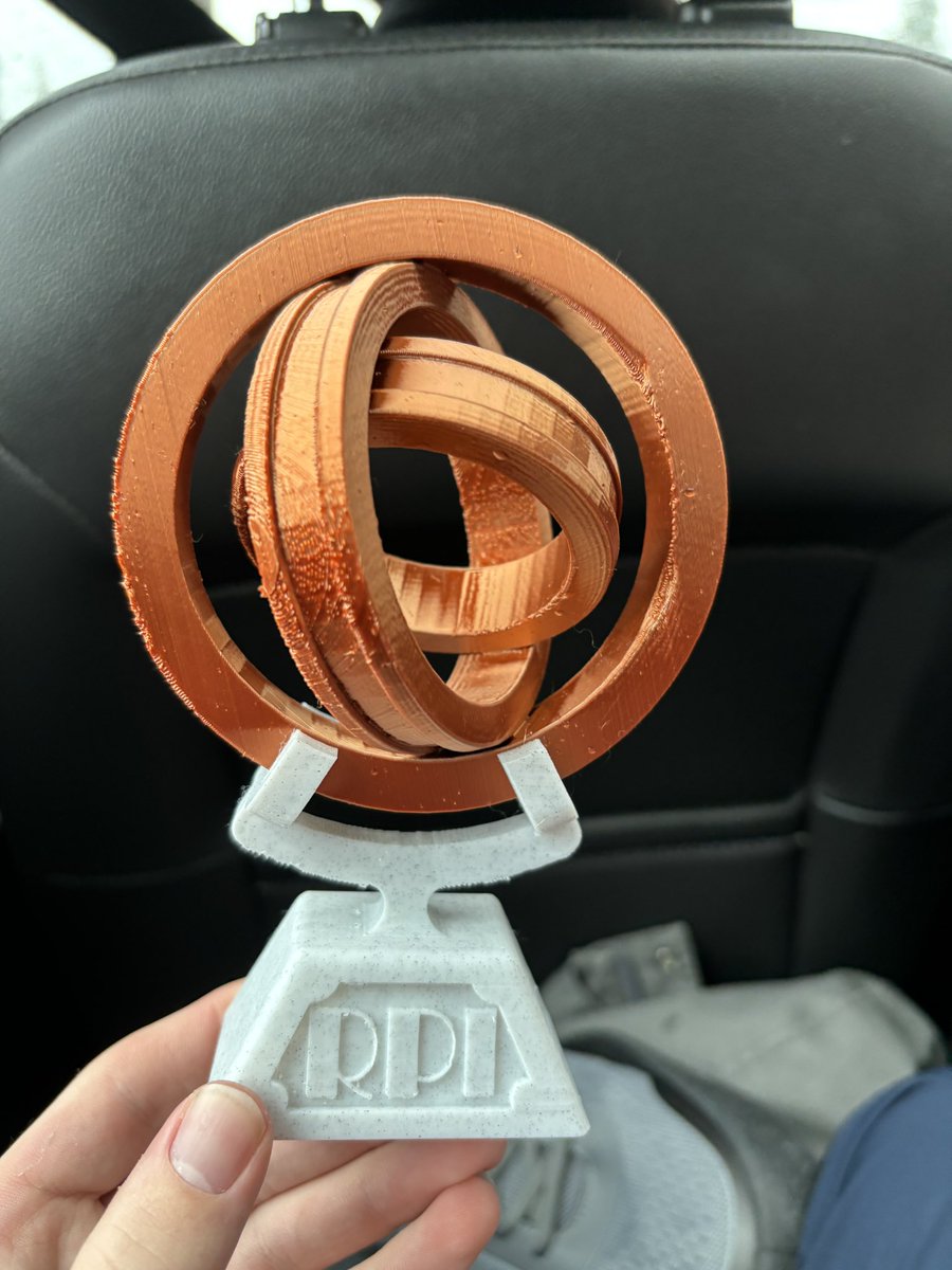 Harvard beats Babson to take home the Bronze and finish 3-1!! Thanks to <a href="/RPICurling/">RPI Curling</a> for a great spiel!