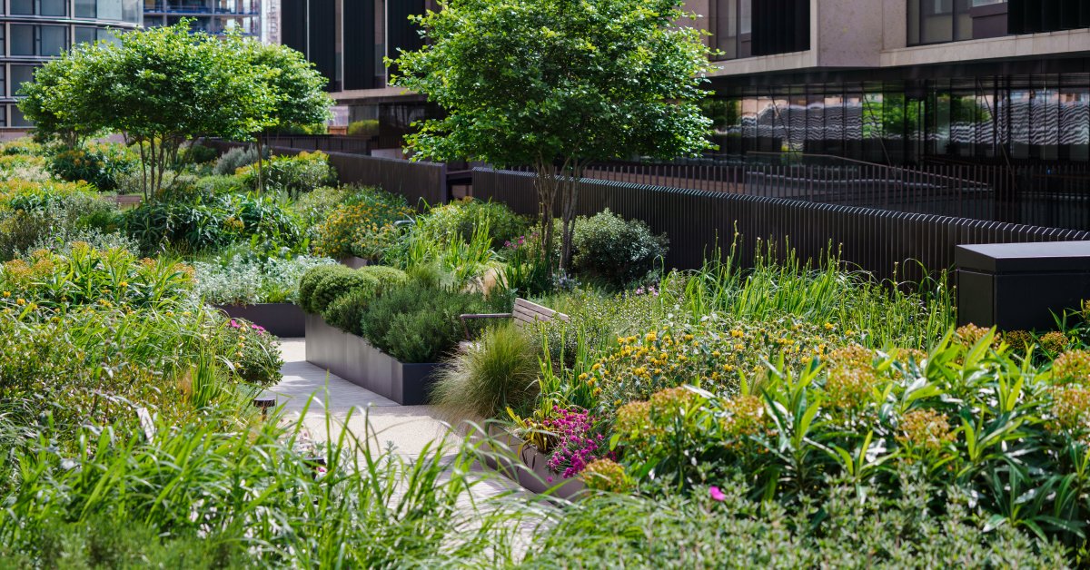 BALI_Landscape's tweet photo. It's Willerby Landscapes who takes home this year's Grand Award, sponsored by @Greentechltd for the impressive Battersea Power Station Phase 2 Roof Gardens, an exemplary scheme, raising the bemnchmark once again 🏆💚👏
#baliawards2023 #landscapingexcellence #balilandscapeuk https://t.co/NUNOQ64LMG