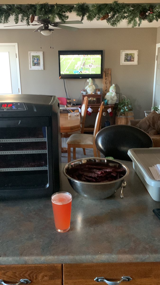muhly13's tweet photo. Making jerky and watching football is a great day #clameye for breakfast https://t.co/dhLuCoXeQ0