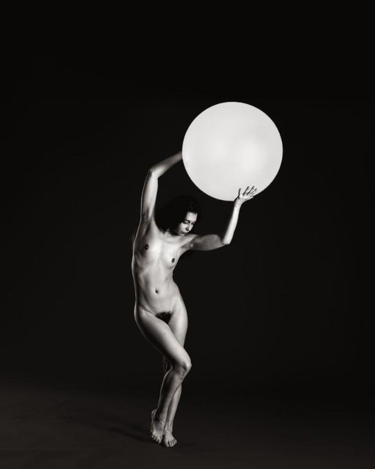 Putting out some bush love. This shave is work and it itches!   By Silent Mob  https://t.co/Rg913OKS1T