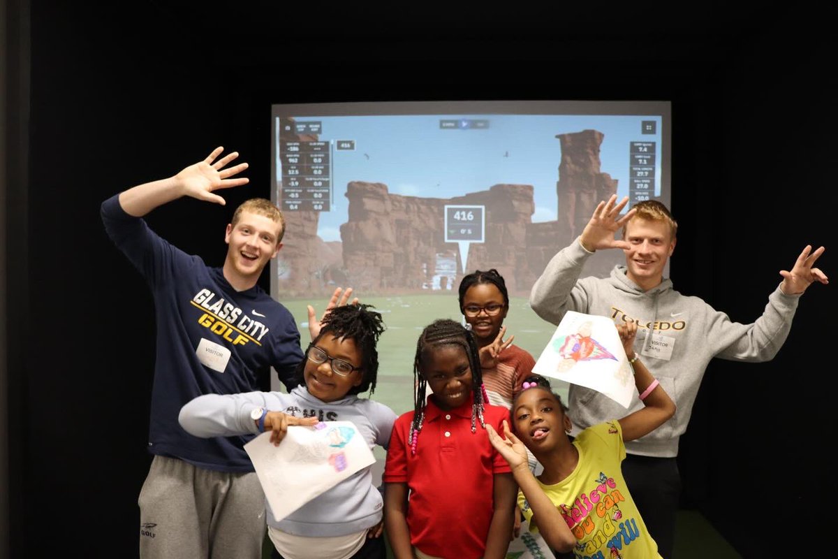 ToledoMGolf's tweet image. Thanks so much @FirstTeeLE for inviting @toledomgolf to spend some time with your young people #teamtoledo #rocketsgolf