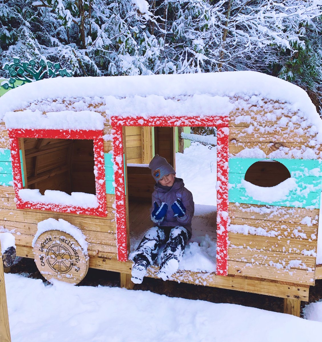 CampLeConte's tweet photo. Who’s ready for snow?! ❄️🤍☃️ #December #Wintercamping #Snow #Campinginthesnow #Gatlinburg https://t.co/bLWcYg9Ocb