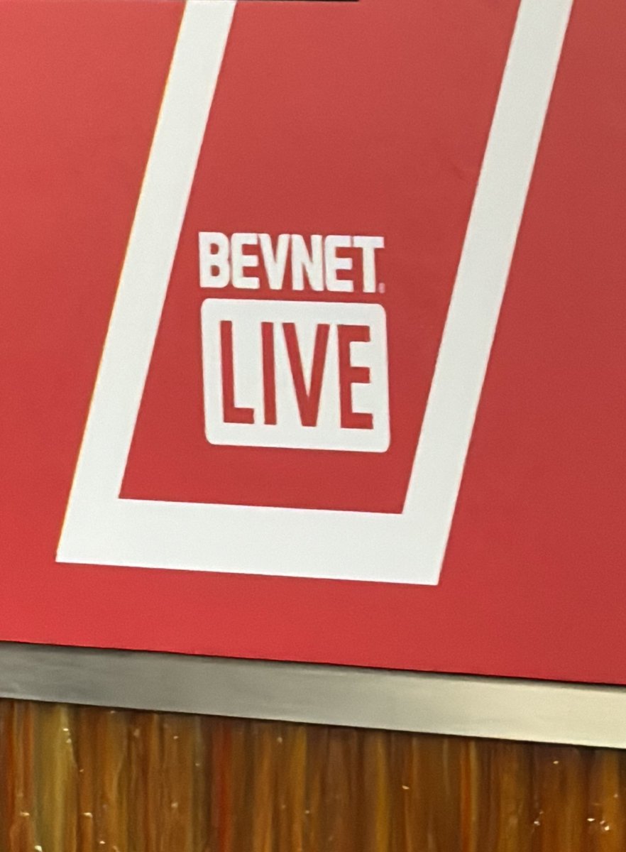 drinkcalexo's tweet image. @BevNET we’re here! Find samples at the fridges and the bar, and find our lovely cofounders at events over the next few days. Cheers! #bevnet #calexo