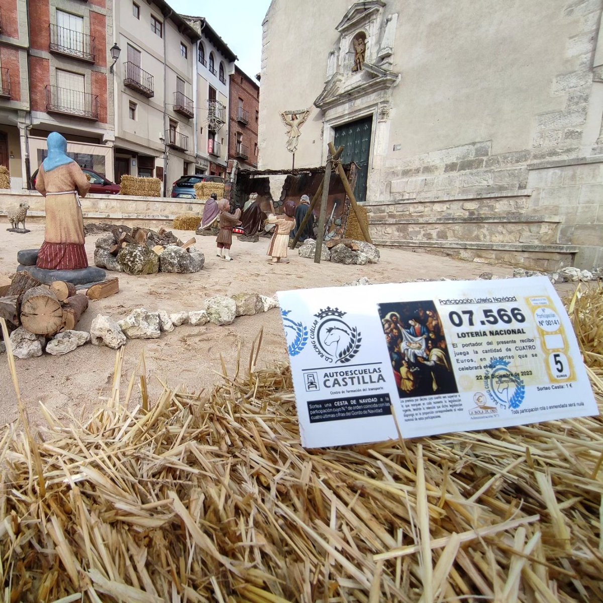 rcuellarfs's tweet photo. Llegan las #navidades2023 y dando su comienzo el esperado #sorteoloteria del 22/12.

No te quedes sin el número del Racing Cuéllar - Autoescuelas Castilla 

¡Y si cae aquí!

#ApoyaElComercioLocal 
#apoyamoscantera 
#soydelracingcuellar https://t.co/Dp74vkk3NB