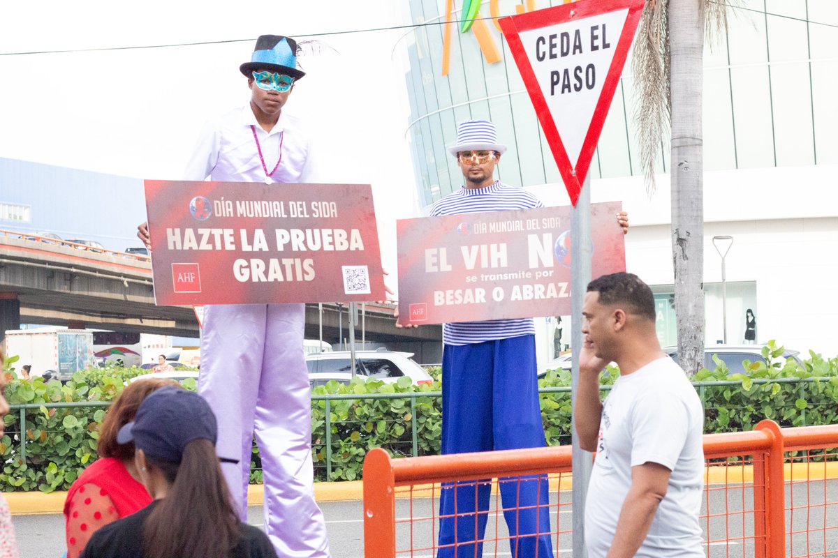ahfrepdom's tweet photo. Acá un resumen de los que vivimos durante nuestro 🔴#DíaMundialdelSida 🛑 el pasado #1deDiciembre en #AHF hemos asumido el compromiso de informar, prevenir y concienciar a la población dominicana acerca del VIH y Sida. 👩🏻⚕️🎗️
#AHFRepDom
#DíaMundialdelSida
#1deDiciembre
#AHF https://t.co/rPHWOWwYU1