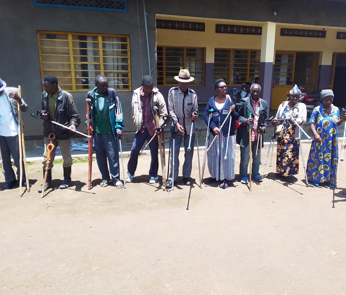 NyabihuDistrict's tweet photo. Umunsi mpuzamahanga w'abafite ubumuga ku nsanganyamatsiko igira" Dufatanye n'abantu bafite ubumuga, tugere ku ntego y'iterambere rirambye",wizihirijwe mu Mirenge yose, ku rwego rw'Akarere wizihirijwe @Kabatwa_sector.Hari V/MED, @HabanabakizePr3. Hatanzwe ubutumwa habaho kuremera. https://t.co/jUxhjLAMZF