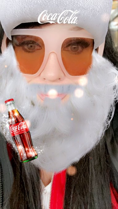 My next disguise at the airport lol 😆 https://t.co/x27KCsWisq