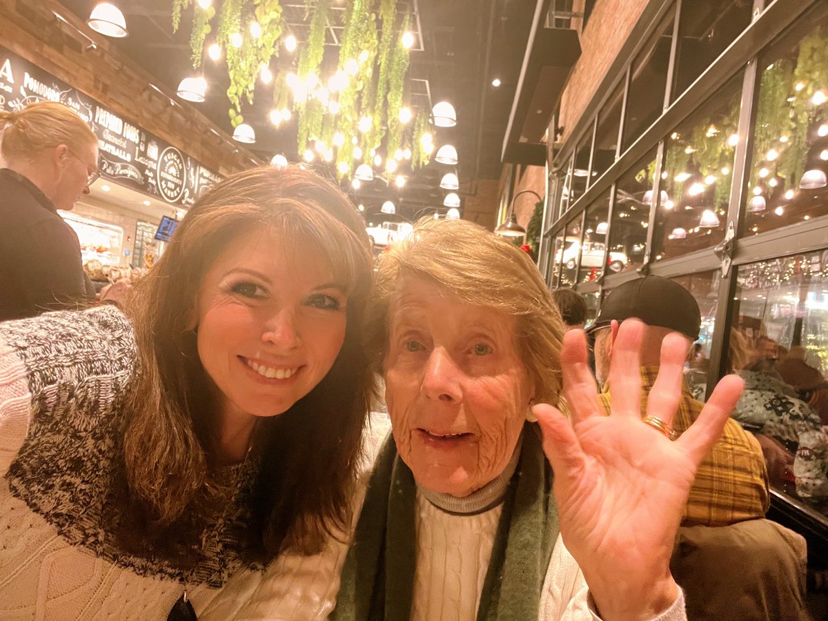 Mediumceltic's tweet photo. Happy first birthday in #Heaven today Mom! I miss you sooo much! I hope you are enjoying a glass of Pino Grigio today with Dad to celebrate. Love you always!!! Xxxxx ♥️♥️♥️♥️ https://t.co/NFsh2znGTl