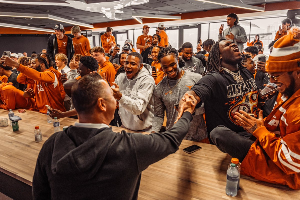 Texas Football tweet media