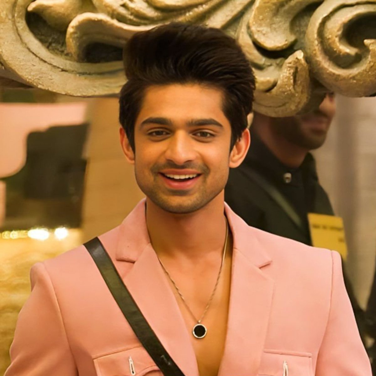 Abhishekkuma08's tweet photo. Appreciation post for #AbhishekKumar𓃵 who's maturity and wisdom shined in today's episode of #BiggBoss17 ! From explaining Isha, how her words hurt Samarth, to encouraging Khanzaadi to maintain her individuality ✨ He truly won our hearts again! ❤️

#AbhishekAvengers #BiggBoss 

@ColorsTV @JioCinema @BiggBoss @EndemolShineIND