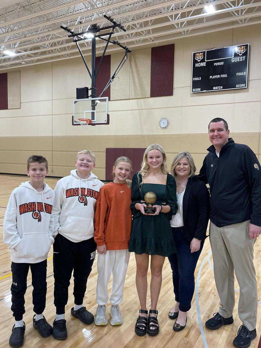 sarahmalchow's tweet photo. Congrats to @washington_vb @maciemalchow on being awarded the  @sdvbca AA Miss Volleyball! So freaking proud of her and @cbeckstrand_ for being nominated and to play for the All-Star South team today at 3:00 PM at Harrisburg HS! 🧡🖤🤍

Livestream: https://t.co/eRaIwDHj6S https://t.co/PMeqDJa6h0