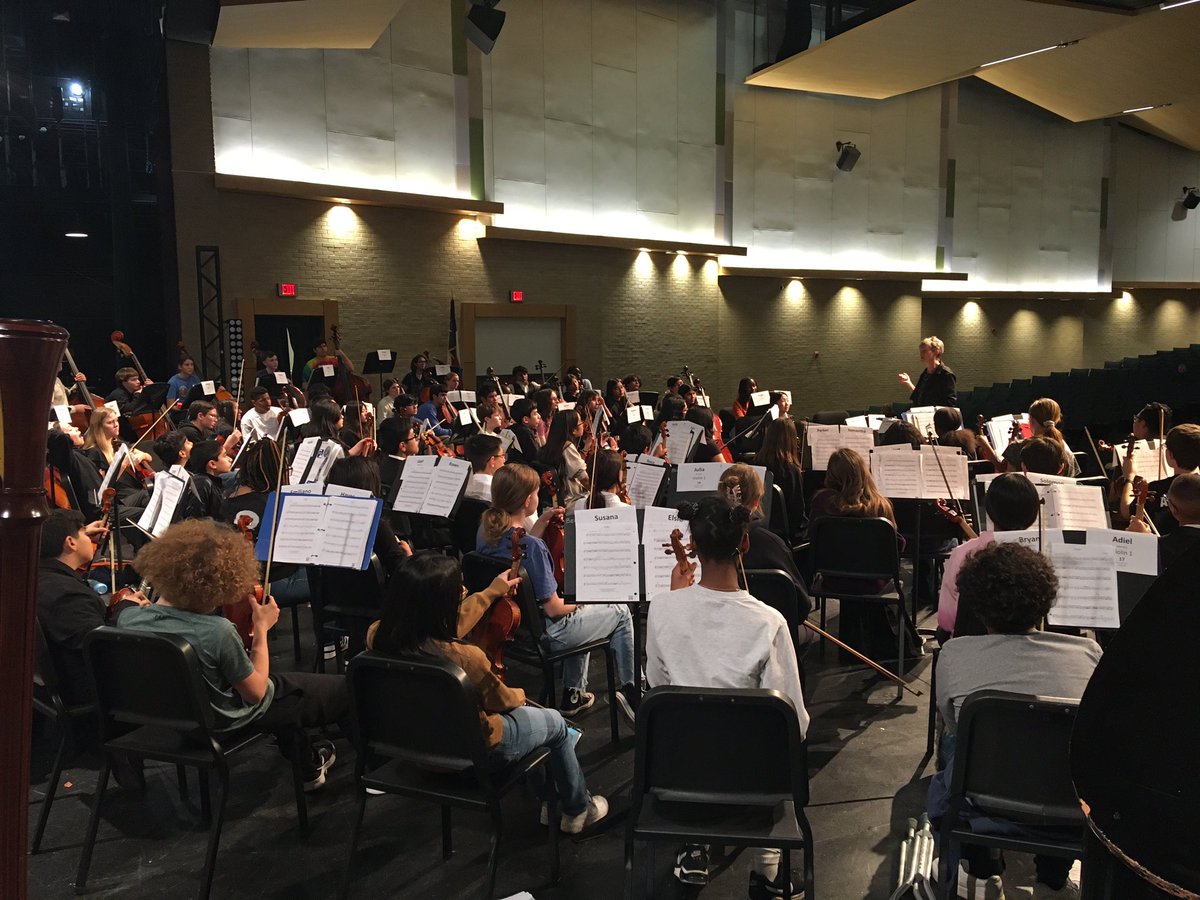 broncostrings's tweet photo. Congratulations to our AMS Orchestra students performing with the TMEA Region 20 Concert Orchestra! What an incredible and memorable performance! Thank you for all your hard work!
@IrvingISD @Austin_Broncos @FineArts_AMS @IrvingFineArts #AMSPRIDE https://t.co/OIi5prMWV7