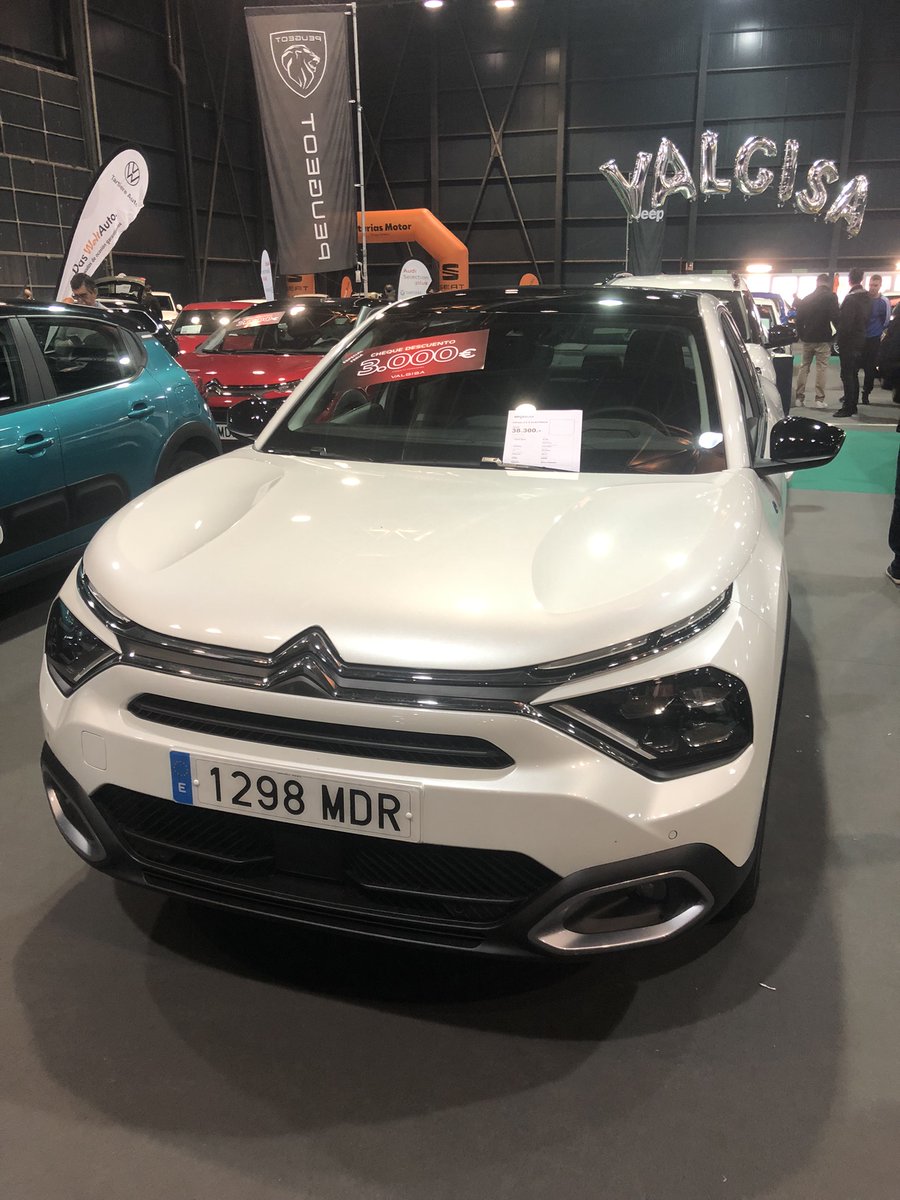 Hoy pude pasar por la @feriasturias feria del vehículo seminuevo y Km0. Pulsar el VE seminuevo o Km0. Reconocer gratamente que la empresa que mas opciones aportaba era #Valgisa <a href="/ValgisaOpel/">Valgisa Opel</a>  @valgisacitroen  <a href="/ValgisaPeugeot/">Valgisa Peugeot</a>  #Valgisa Distintas soluciones y modelos.