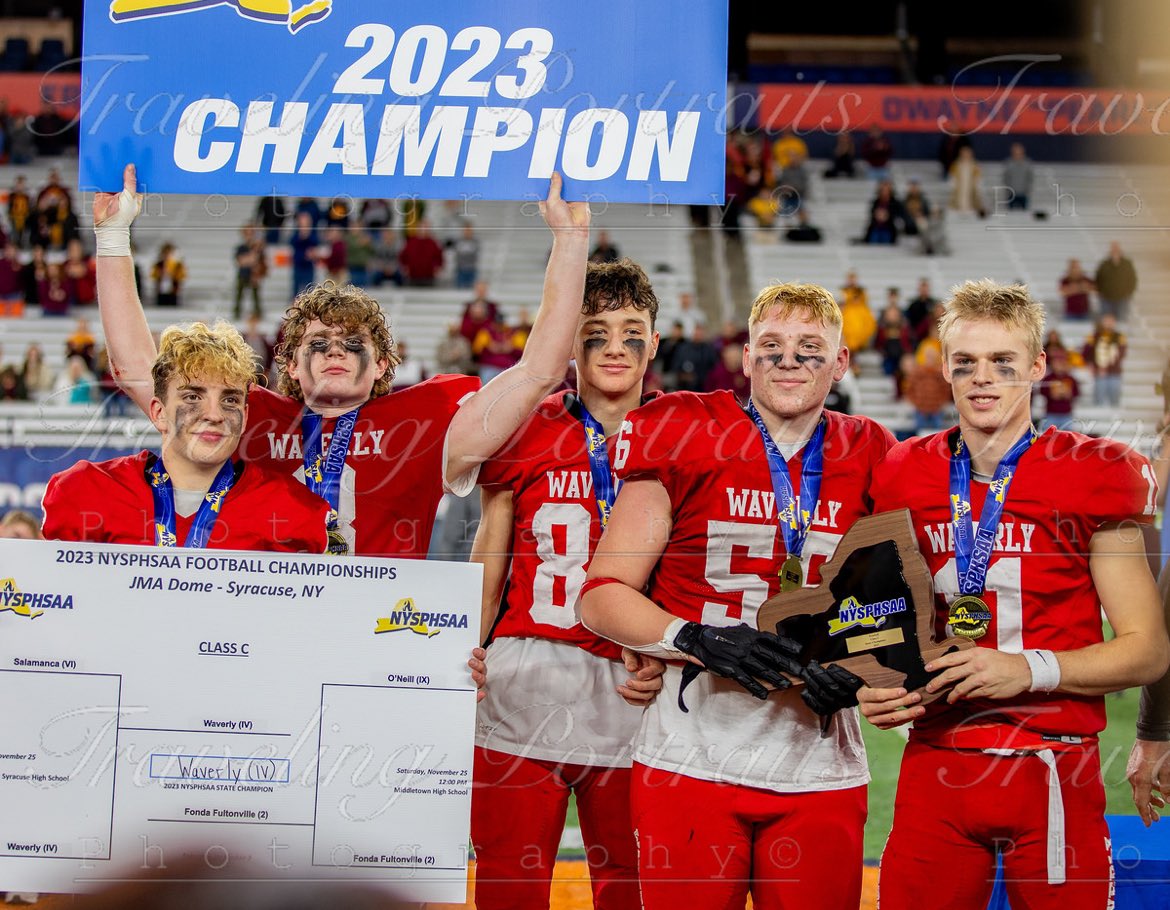 jacobbenji56jb's tweet photo. Class C state champs!!! https://t.co/IgDCuTwy4c