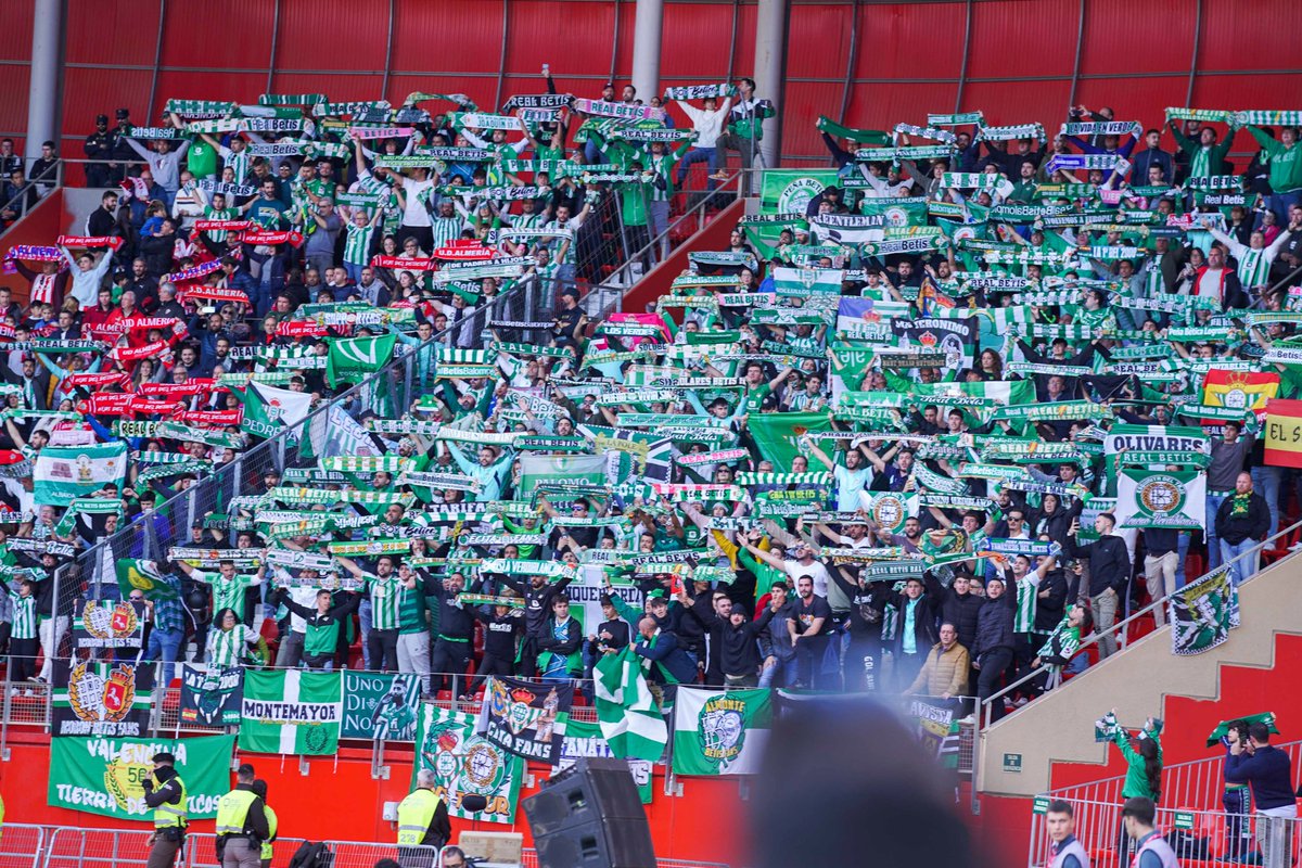 RealBetis's tweet photo. 💚🤍💚 https://t.co/5qiXi0pm85