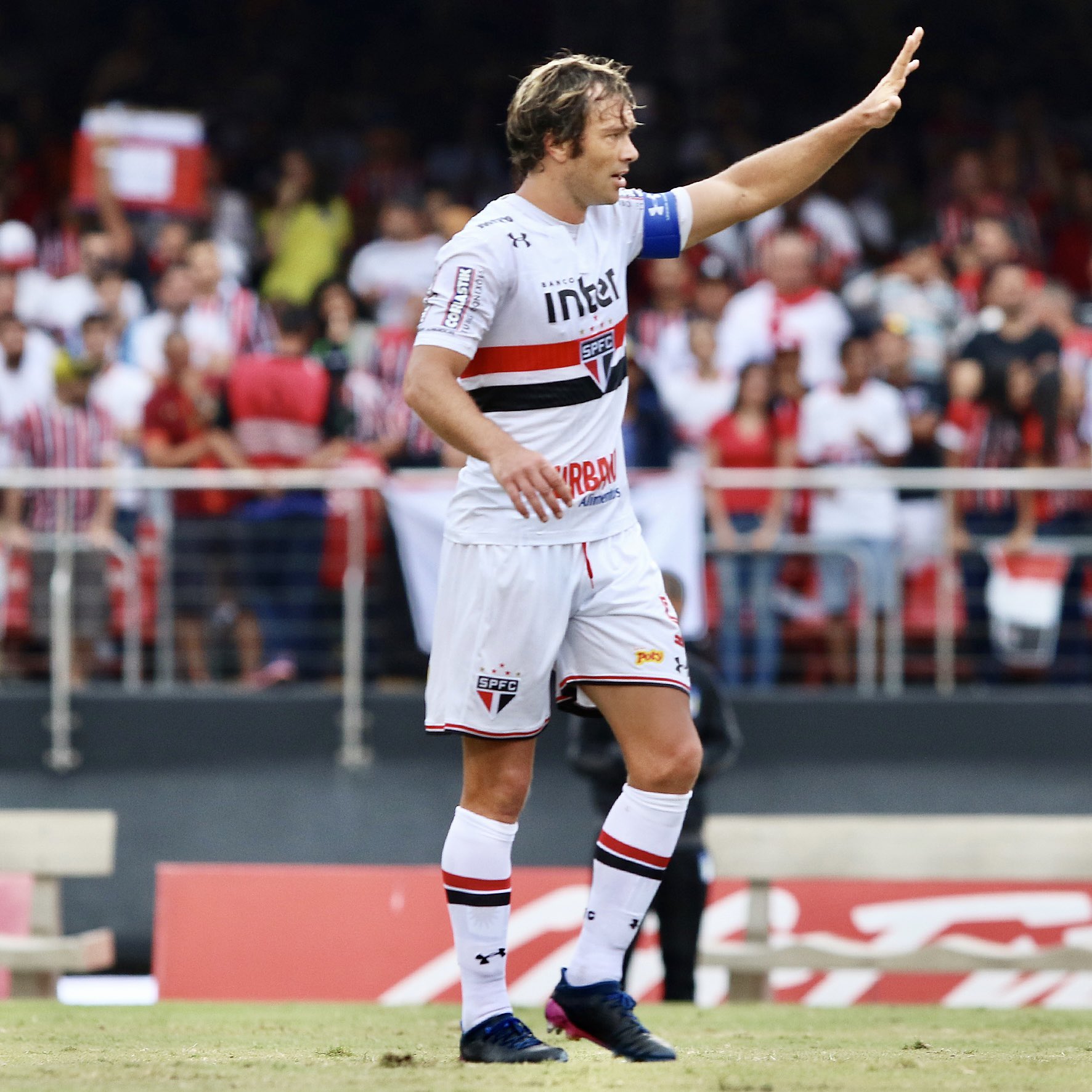 Eu Te Amo SPFC - CLÁSSICO MOVIMENTADO E FALHA DE VOLPI DEFINE O EMPATE NO  SAN-SÃO DE ONTEM !!! Na noite de ontem, o São Paulo FC enfrentou o Santos  Futebol Clube