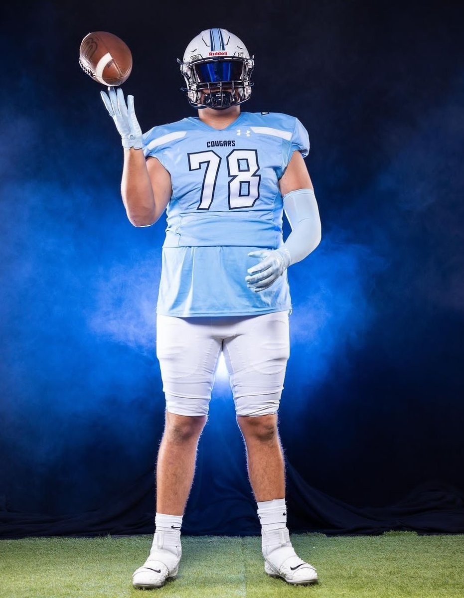 Congratulations Wyatt Ferguson on being named the Al Laramore Award winner by the Touchdown Club of Annapolis for Most Outstanding Lineman. 

Wyatt is the 1st Laramore Award winner in the history of Chesapeake football.