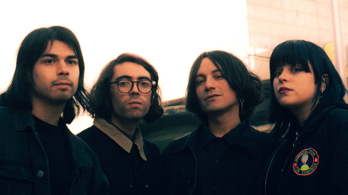 Adelaida llega a Concepción con "Retrovisor" y diez años de carrera bajo el brazo sabes.cl/2023/12/03/ade…