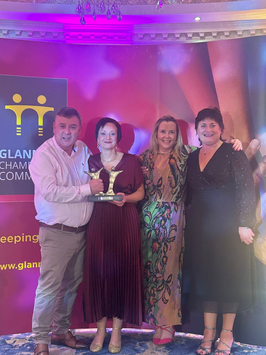 corkie13150's tweet photo. Honoured to be presented with the @glanmirechamber Glanmire Ambassador award. Such a lovely night celebrated with friends 🥰 So proud that our Glanmire &amp; Sarsfields Healthy Clubs team has had a positive impact on the wellbeing of our clubs &amp; our community 💪
#LotsDoneMoreToDo ☺️ https://t.co/ILF35zCYAU