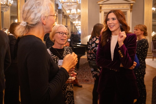 monarchico's tweet image. monarchico.blogspot.com/2023/12/ricevi… 
#Ricevimento di #Natale per i #partner della #Fondazione #Mary #Principessa #ereditaria #Mary #Danimarca #Foundation #bullismo #benessere #violenza #domestica #solitudine #Kongelige #Kronprinsessen #Fondens #Amalienborg #monarchy #princess #monarchia