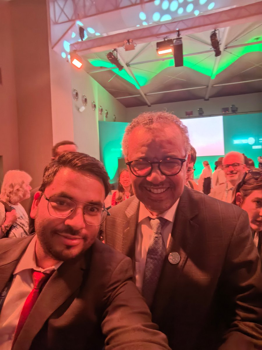 Visionary Leadership of <a href="/DrTedros/">Tedros Adhanom Ghebreyesus</a> &amp; <a href="/COP28_UAE/">COP28 UAE</a> 

History is made at #COP28 with very first #HealthDay. 

"#Climatecrisis is #Healthcrisis".

#Health becoming the core messaging on tackling #climatejustice #Disarmament #ClimateAction #UniteActDeliver #nowarming #Cop28Dubai #nowar