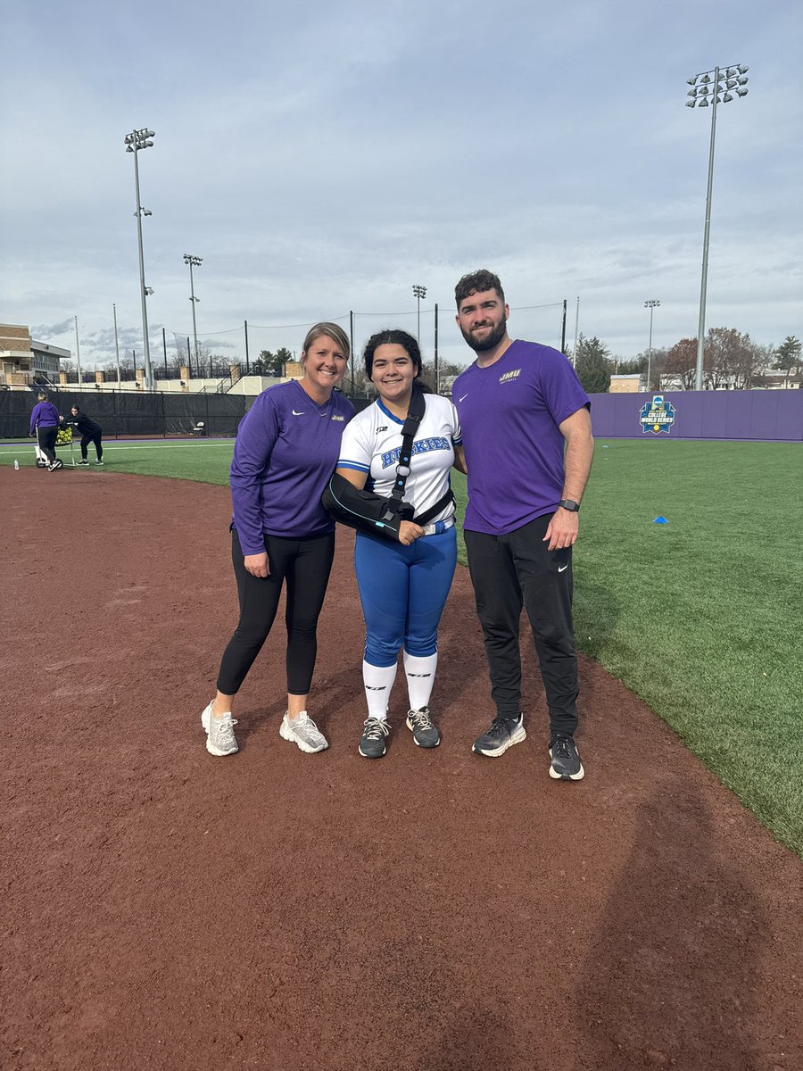 Thank you <a href="/JMUSoftball/">JMU Softball</a> for a great camp! Although I cannot play I had a great time watching and I learned so much. I can’t wait to come back! <a href="/Coach_LaPorte/">Loren LaPorte</a> <a href="/CoachWayneP/">Wayne</a> <a href="/HuskiesCefaloni/">Empire State Huskies 18U Cefaloni</a> <a href="/EStateHuskies/">Empire State Huskies</a> <a href="/KingsOfFitness/">Kings Of Fitness</a>