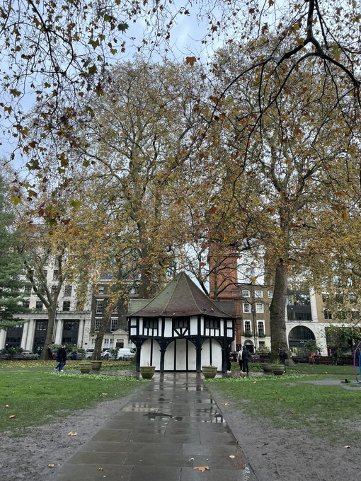 London you always feel like home 🥰❤️ I adore you. https://t.co/j6Ry1tu7rZ