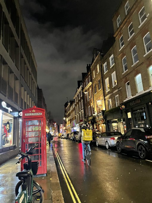 London you always feel like home 🥰❤️ I adore you. https://t.co/j6Ry1tu7rZ
