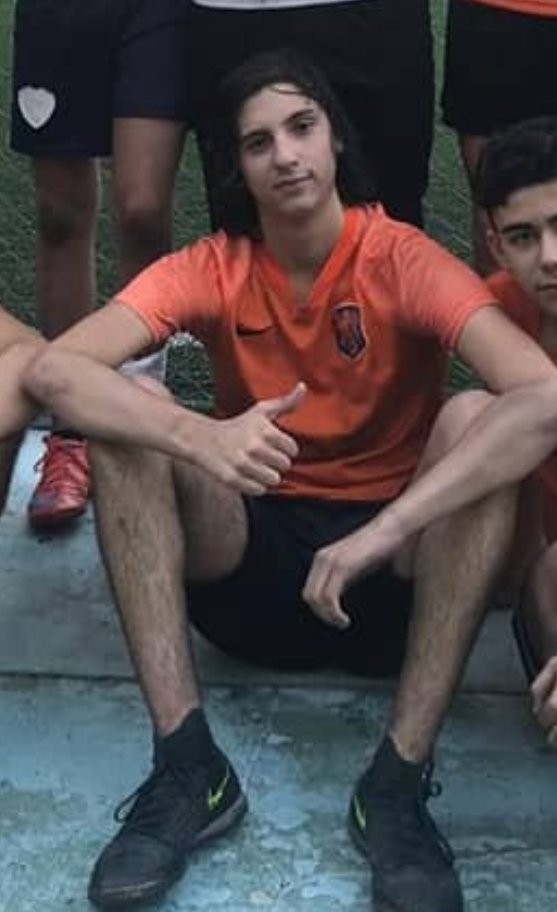 PicolichisFC's tweet photo. Esta pasando.

El puto Bambi esta volviendo a su prime 2019.  https://t.co/AeSHltajBw https://t.co/VAco57VRNy