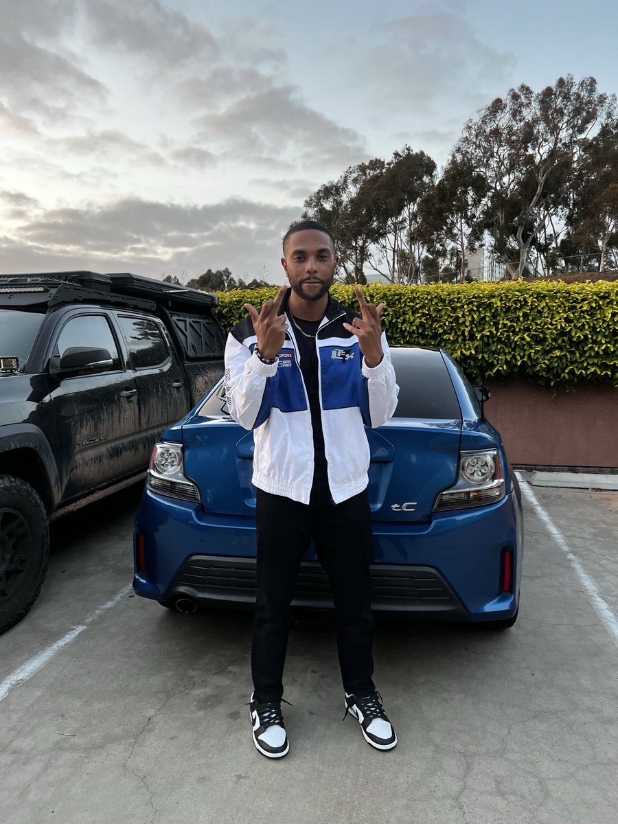 tylersan__'s tweet photo. https://t.co/XvT7eiYZQv