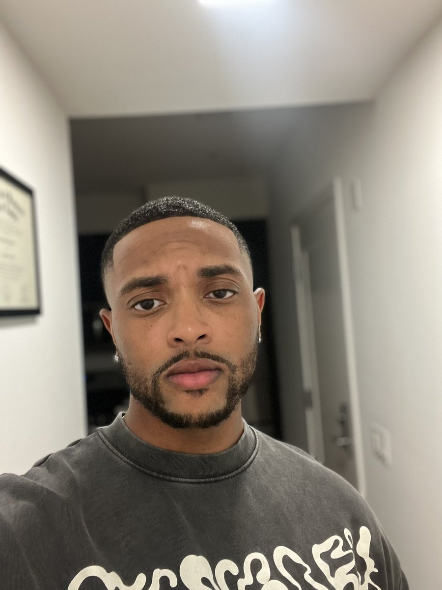 tylersan__'s tweet photo. https://t.co/XvT7eiYZQv
