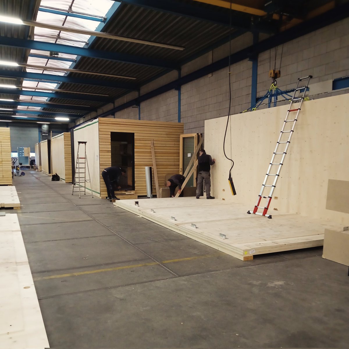 We did it again 💪🏗️🌳🏡 #houtmodulebouw #volumetricindustrialproduction #clt