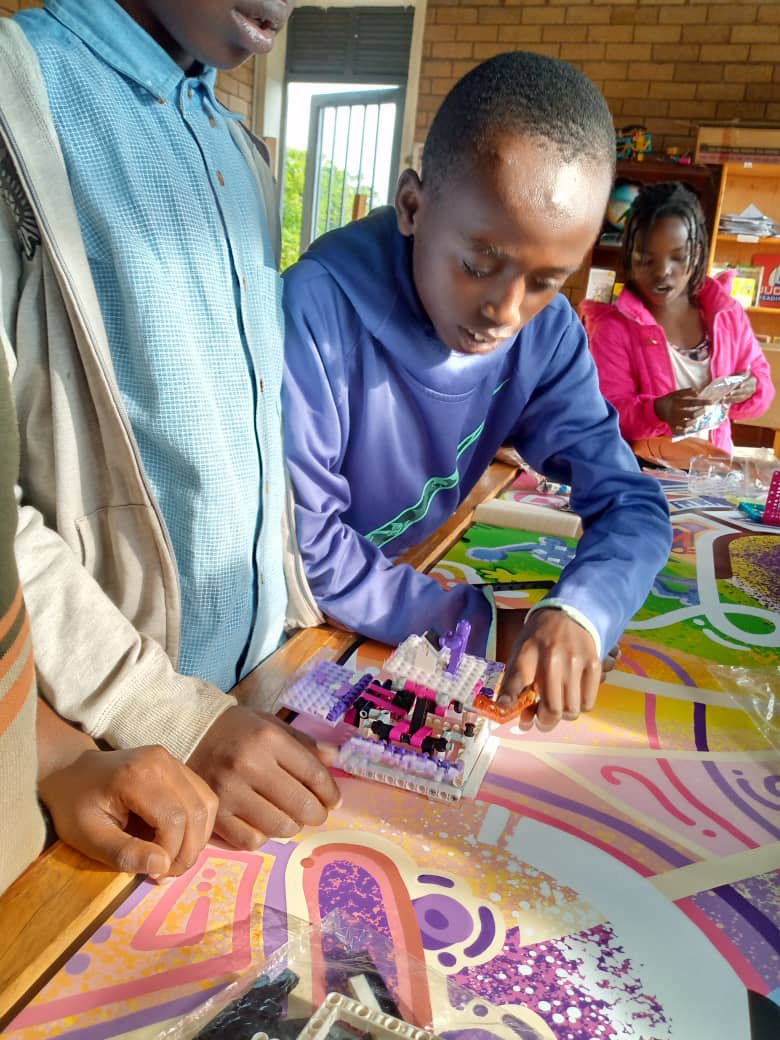 STELA, Inc tweet media