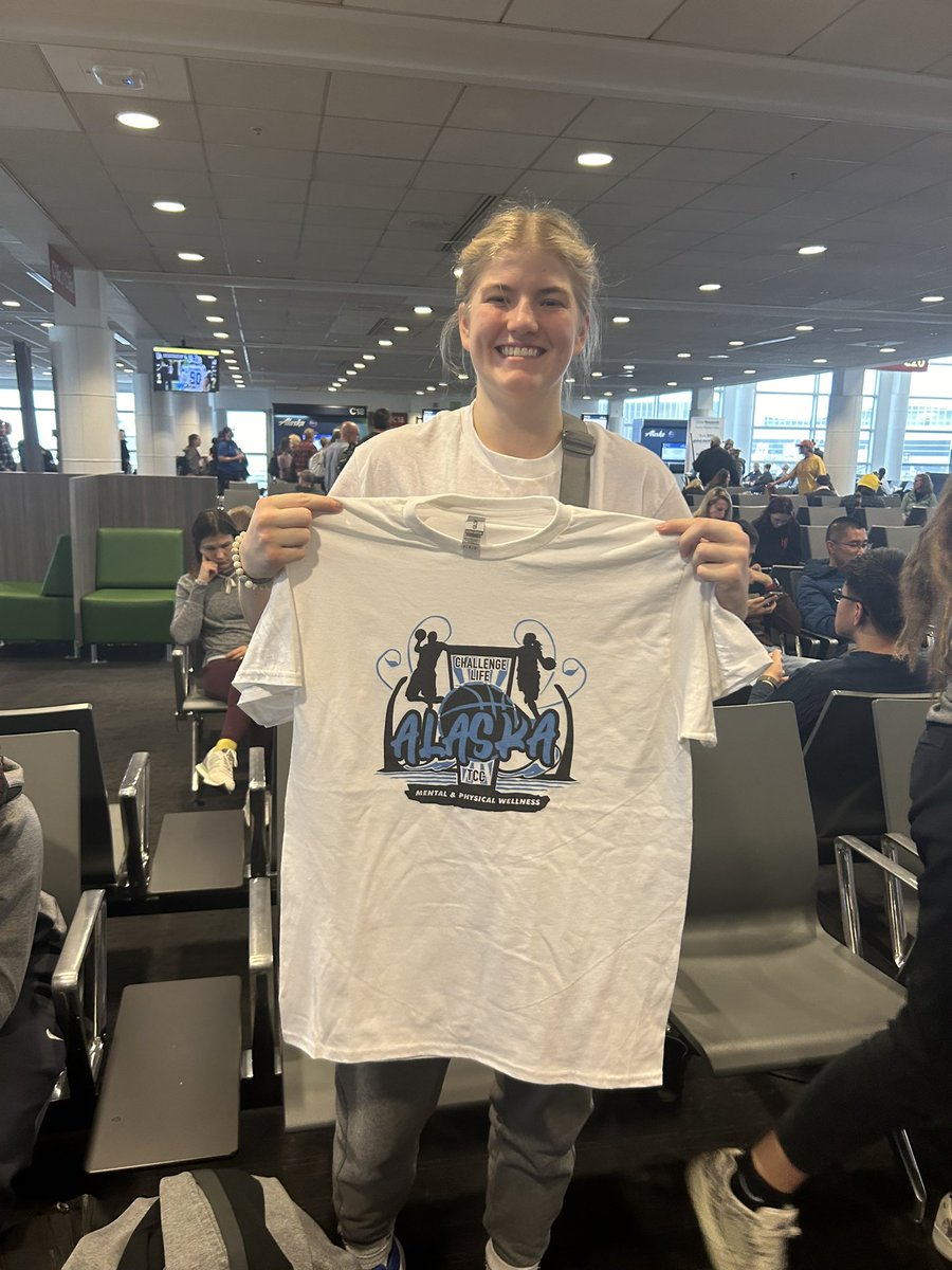 At the airport the team had the honor of running into local legend and Former head Coach Al Sokaitis. Always great to meet people that had a positive impact on UAF athletics. Check out Coach Sokaitis’ Challenge Life Youth Foundation! Thank you for the threads!
