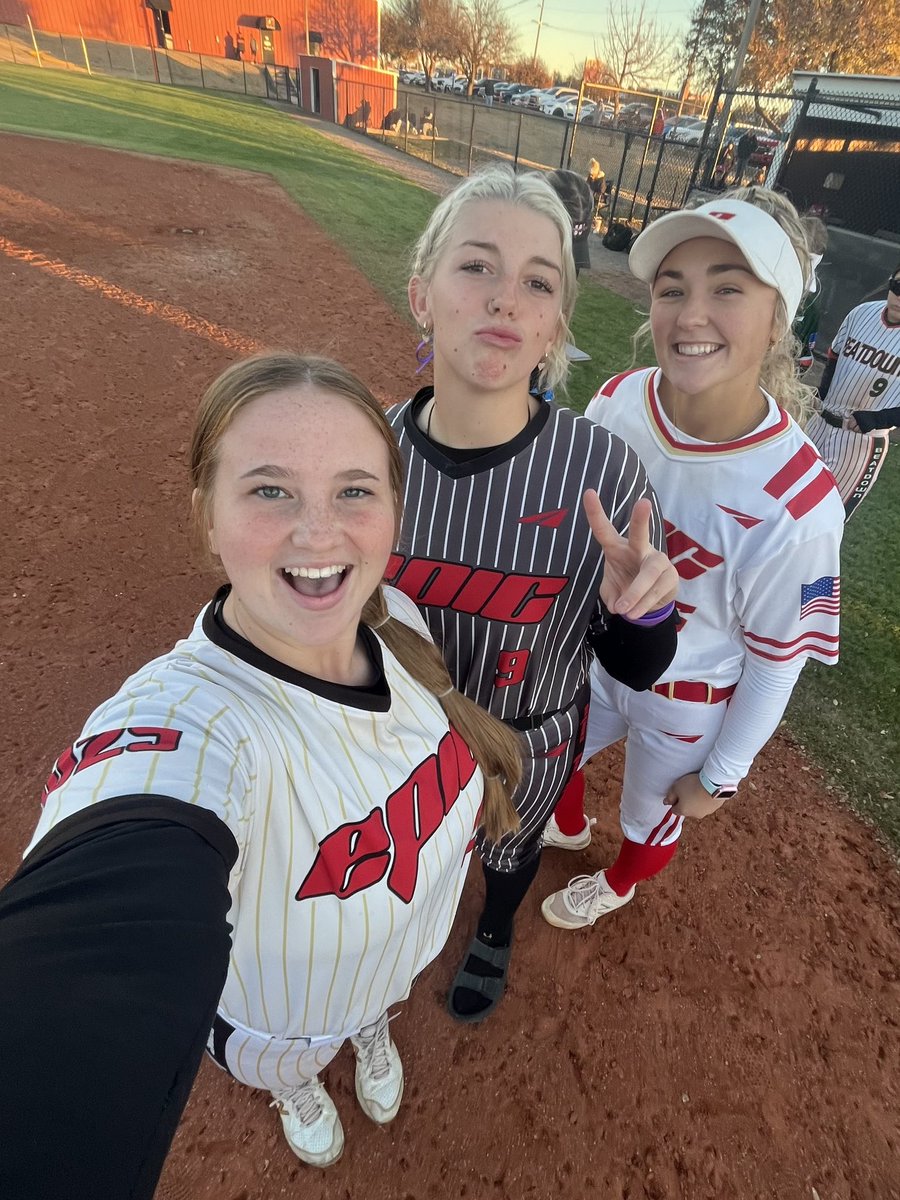 addisonhughes20's tweet photo. Thank you @Coach_BMAD &amp; coaching staff for the invite to todays camp. I had a great time! I look forward to coming back in the new year to learn more about the school &amp; @SNUSoftball. #Boltsup 

@kierra_mcfadden @jvickrey15 @Epic__SB @SanditeNews @SanditeAthletic @sanditesoftball https://t.co/Te3spgWvt3