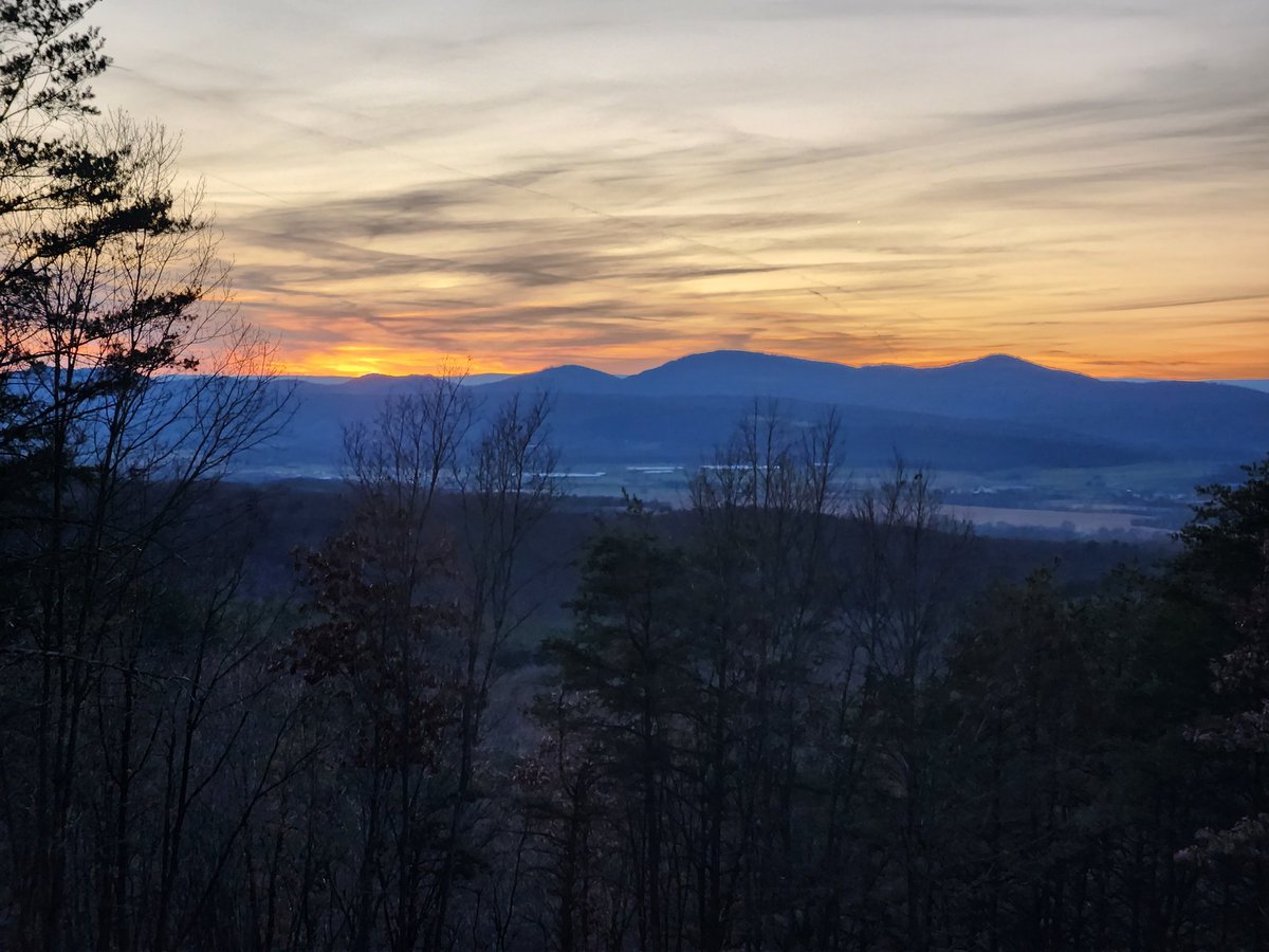 1 Thesselonians 11 - 12:
and to make it your ambition to lead a quiet life: You should mind your own business and work with your hands, just as we told you, so that your daily life may win the respect of outsiders and so that you will not be dependent on anybody.