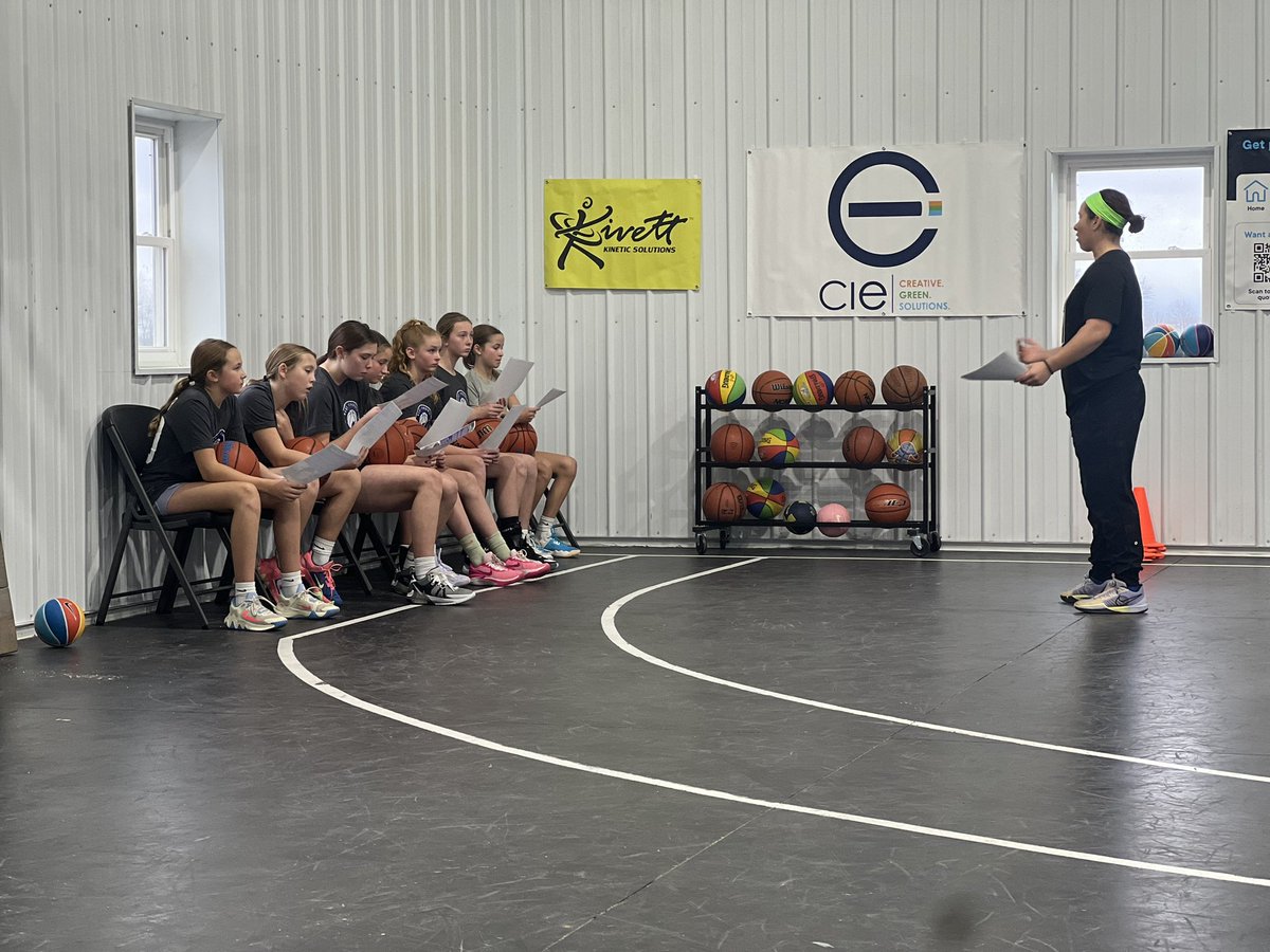 WVT2030Keller's tweet photo. The Barn! The hype is real.  Had an awesome experience with Courtney Delks. Thank you for the team training and focus on mind, body and spirit. We will be back❤️ https://t.co/Ge514xXywT