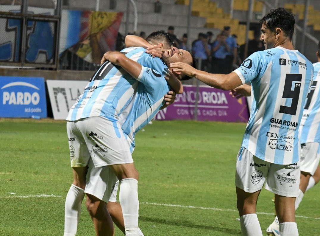 GustavoSaenzOK's tweet photo. ¡Felicitaciones al @gytoficial por haber ascendido a Primera Nacional! 🩵🤍🩵

Después de muchos años esperando este ascenso, hoy demostraron que trabajando en equipo se pueden lograr grandes cosas 💪🏻 ¡Salta y los salteños estamos muy orgullosos de ustedes! 👏🏻

¡Dale campeón! 👏🏻 https://t.co/zZlwRRWl6H