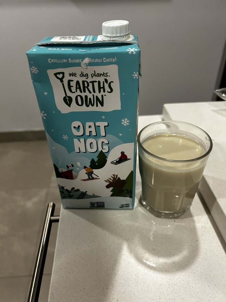 Montroyalagent's tweet image. So good #vegan #eggnog #oatnog