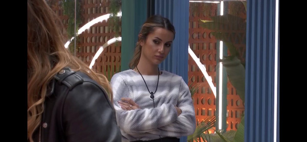 Unica_2417's tweet image. De loco NAOMI como estás tan loca como estás tan loca esta semana van a por Laura y las otra en la puerta locas por qué Laura la lie y se valla esto es un puto hasco y acoso y si lo digo A LAURA BOZZO @ghoficial