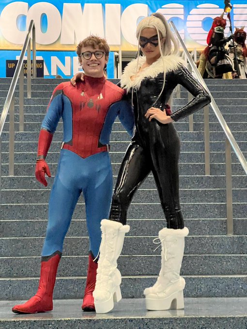 Black Cat and Spidey ?️?‍⬛ https://t.co/gNv3S5MQfS