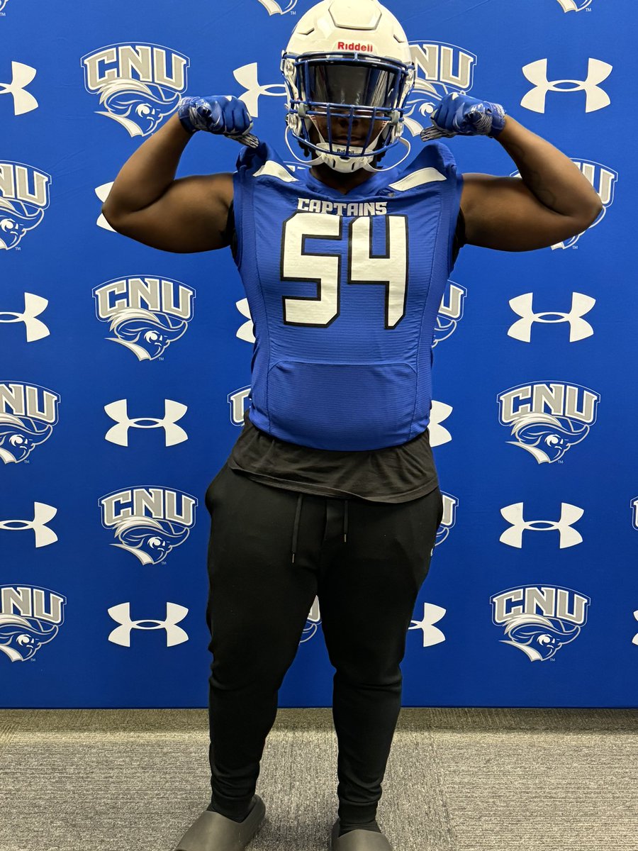 Had a great time with @cnu_football. Thanks @coachpcrowley @coachatsmith @CoachSmitty25 for having me @PortsmouthChri1 @coachBlalockPCS