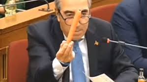 Il proprietario della Cyberealm: #Gasparri mi aiuta a capire lo scenario italiano nel settore della sicurezza #Gasparri membro Commissione Difesa ed Esteri aiuta un agente israeliano a capire lo scenario... Il fantastico #GovernoMeloniCriminale #Report #GasparriInGalera