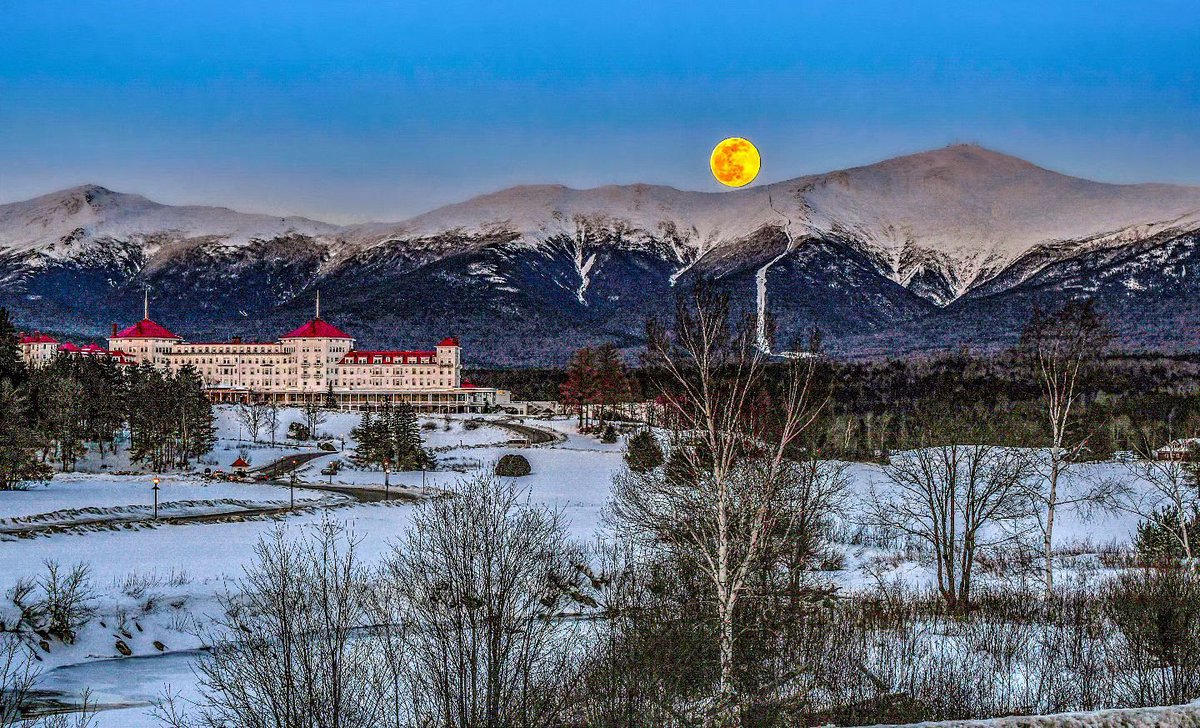 White Mountains New Hampshire tweet media